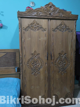 চিটাগং সেগুন আলমারি